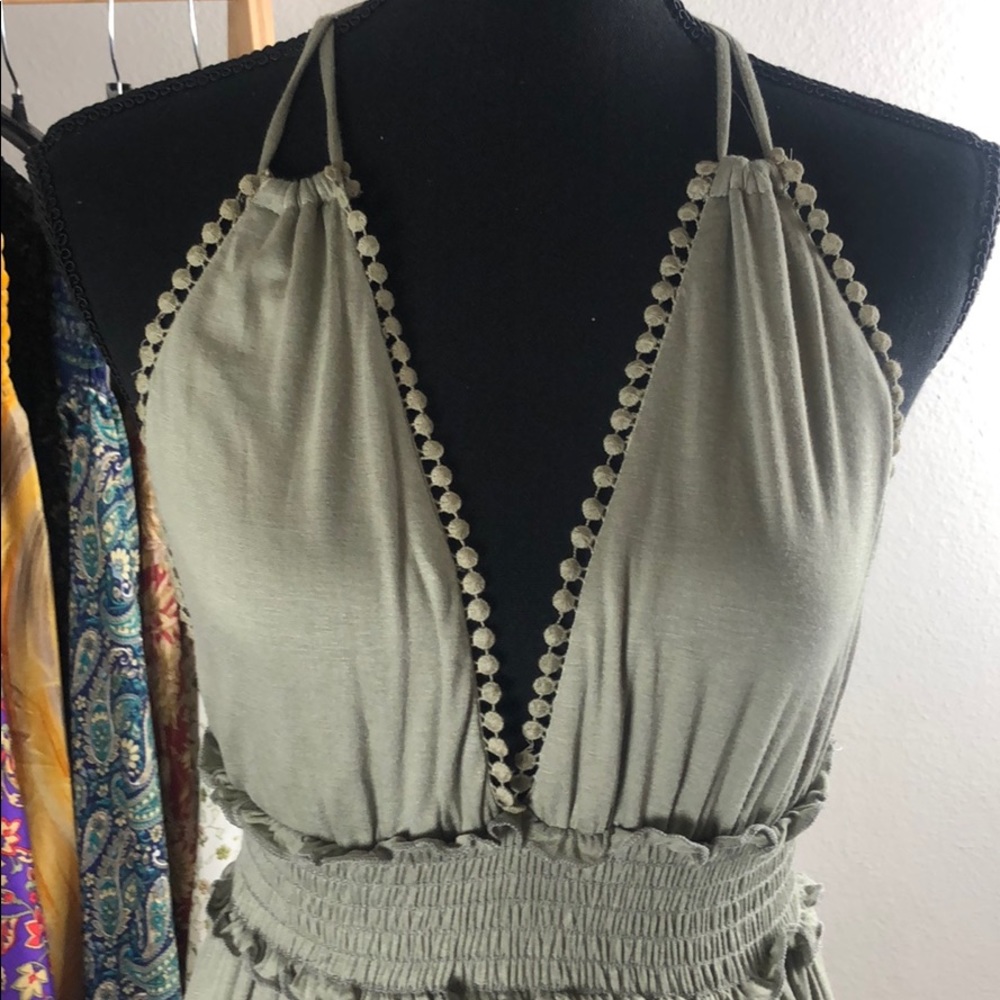 Halter maxi dress - Picture 4 of 10